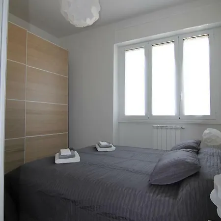 Zona Torregalli_nuvola Rossa Apartman *
